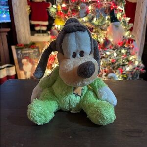 Official Disney Parks Goofy Plush With Rattle Sound